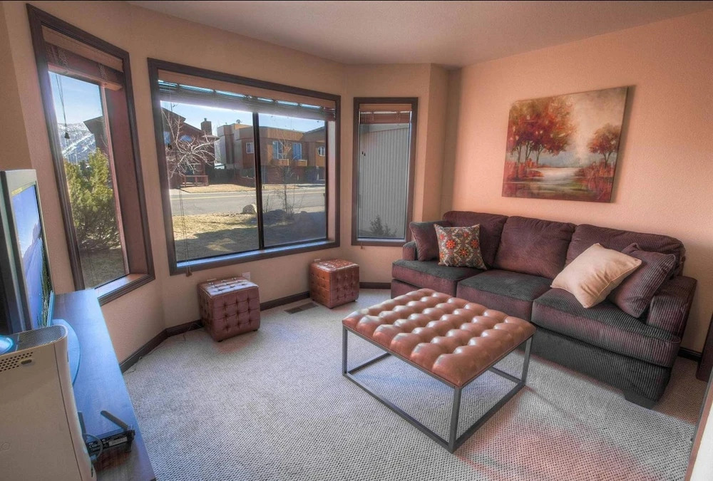 Epiphany by Lake Tahoe Accommodations