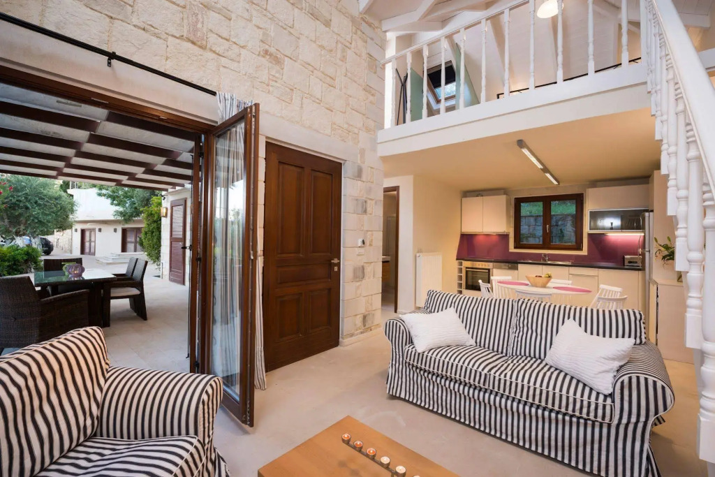 Spilia Village Hotel & Villas