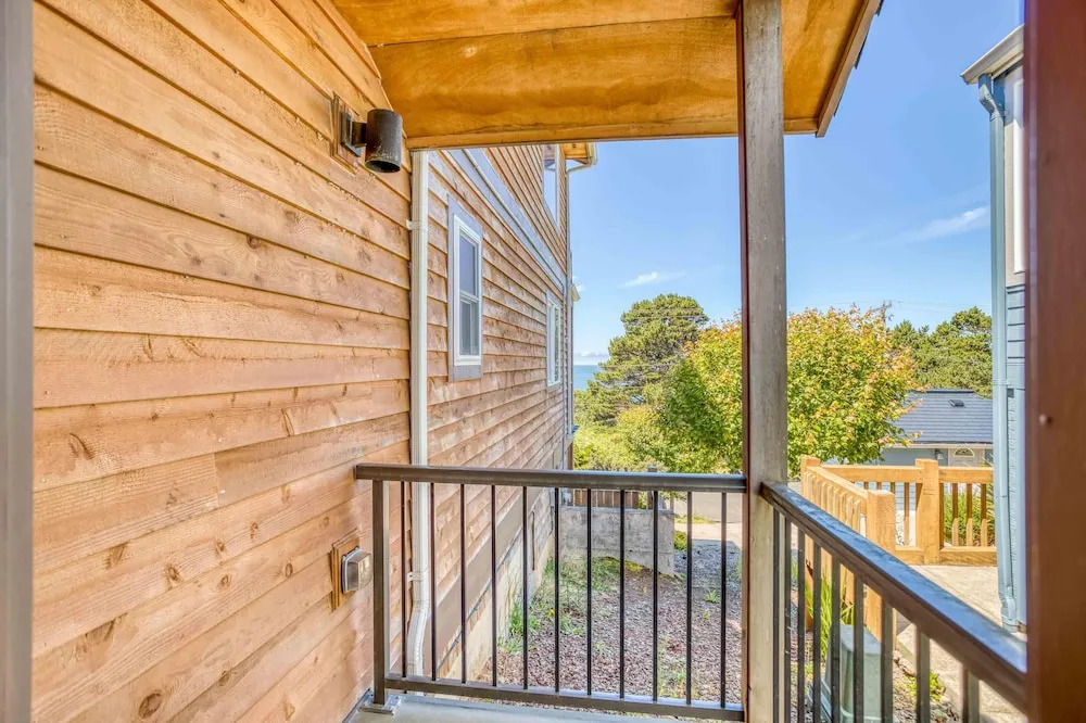 Rooftop Ocean Views and Garage Recreation - Stunning Coastal Treasure