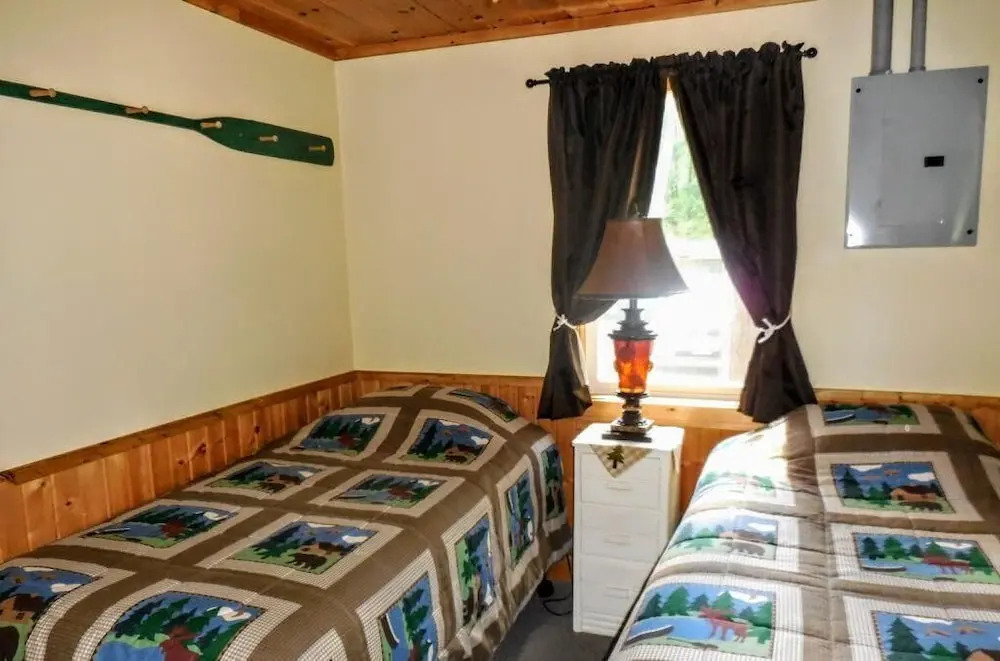 Knotty Pine Resort- White Pine 2 Bedroom Condo