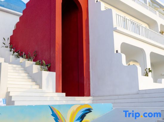Lis Amman Holiday Villa Seaview Pool Estate Hotel (Erhai Airport Branch)