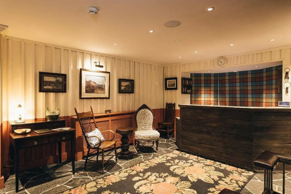 The Cluanie Inn