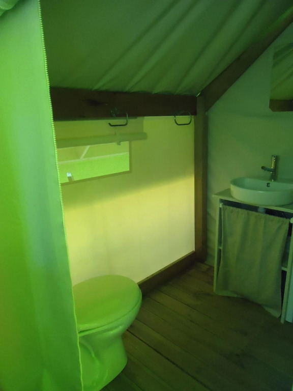 Camping Paradis le Rocher de la Granelle