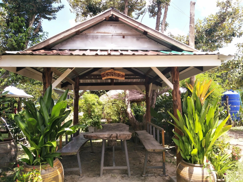 Baan Suan Siri Resort