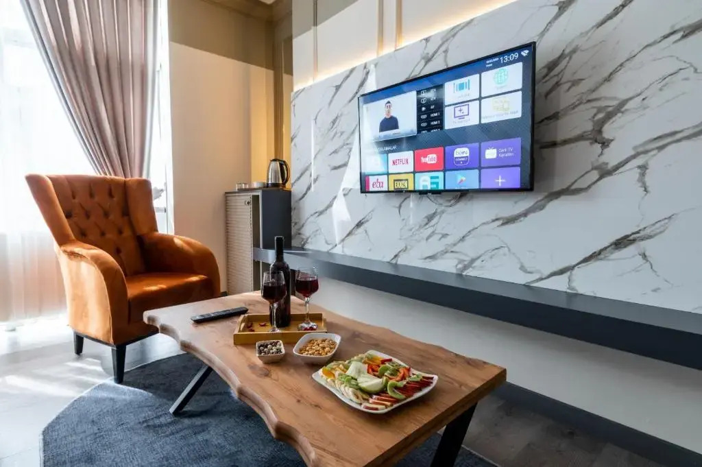 Arena Luxury Sui̇tes Hotel
