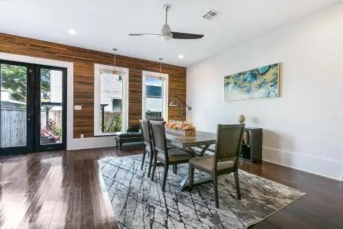 Luxury Loft-Style 3BR Townhouse by Hosteeva