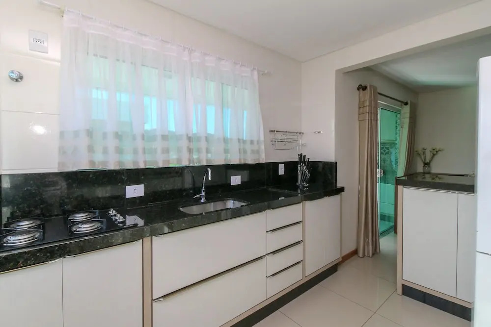 Aluguel Apartamento 2 quartos sendo 1 suíte - 528