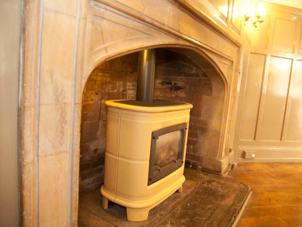 The Warwick Arms Hotel - The Coaching Inn Group