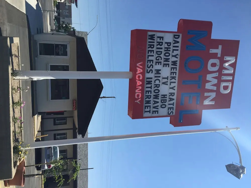 Mid Town Motel