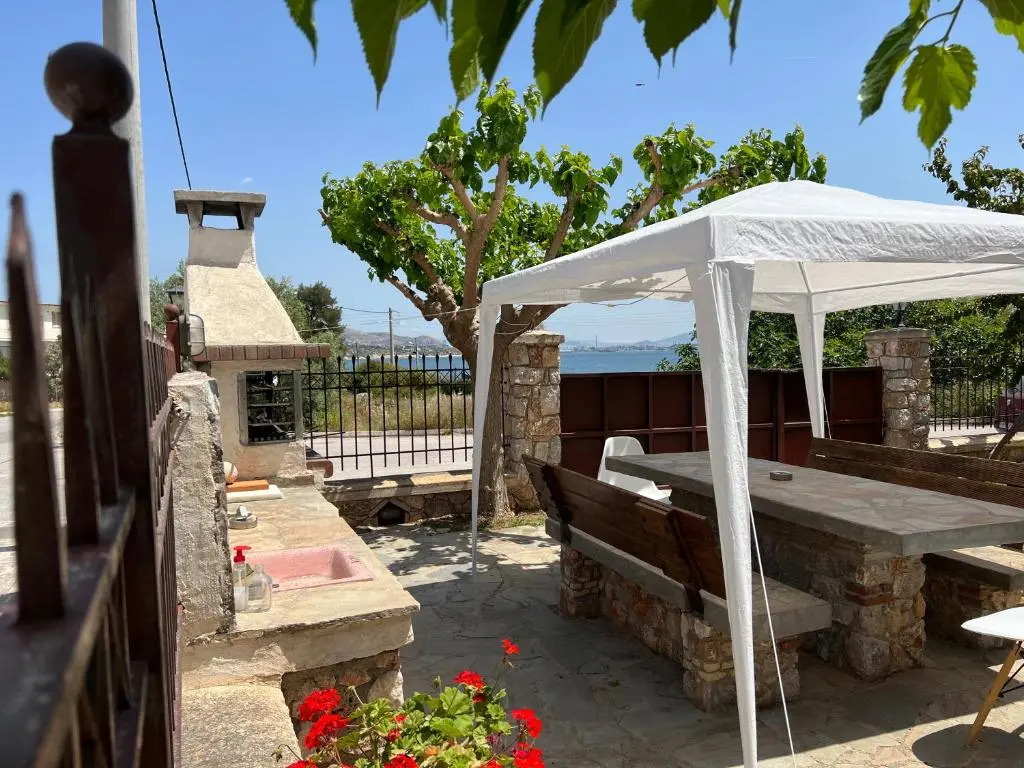 Apartment in Salamina with Garden & Sea view