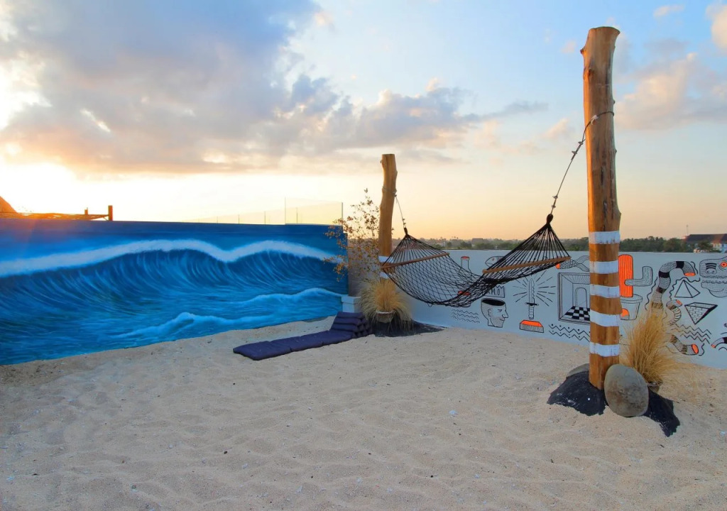 Koa D Surfer Hotel