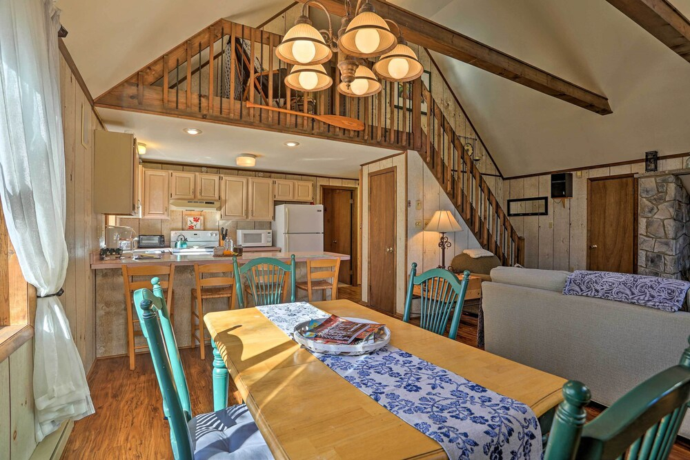 1 Mi to Arrowhead Lake: Pocono Home w/ Fire Pit