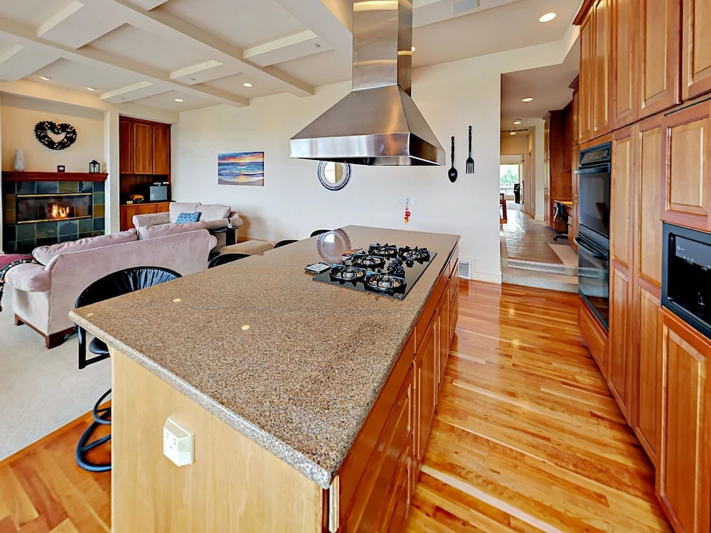 14341 SE 84th CT Home 5 Bedrooms 3.5 Bathrooms Home