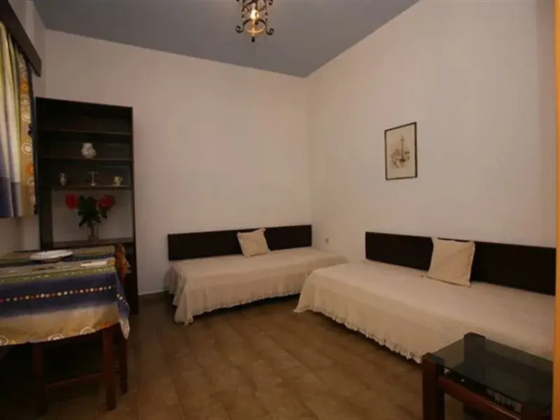 Reni Studios