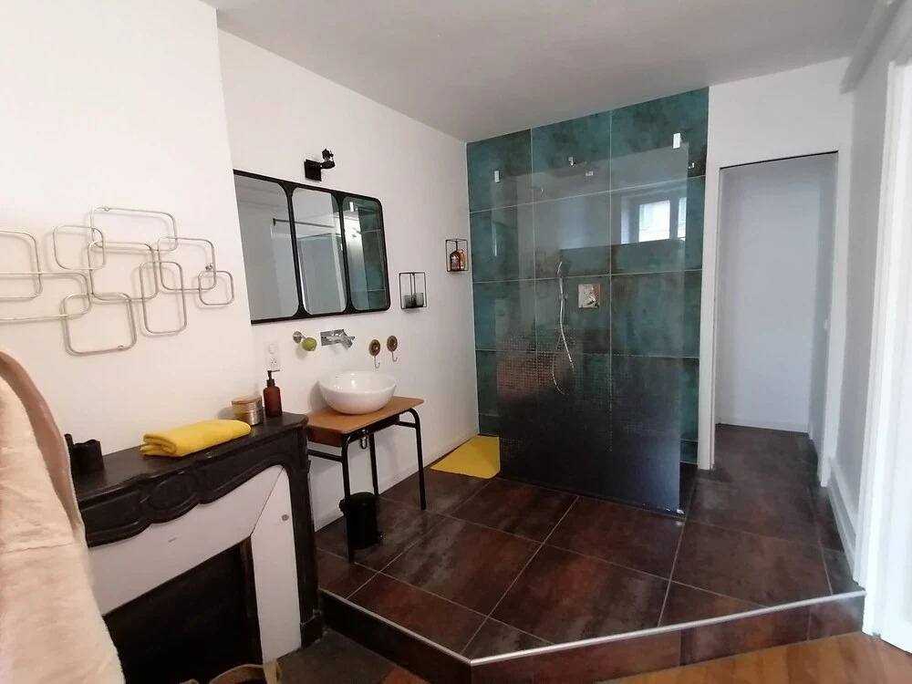 B&B 43 4