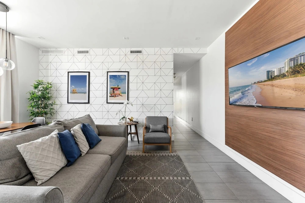 South Beach Stylish 2BR Retreat