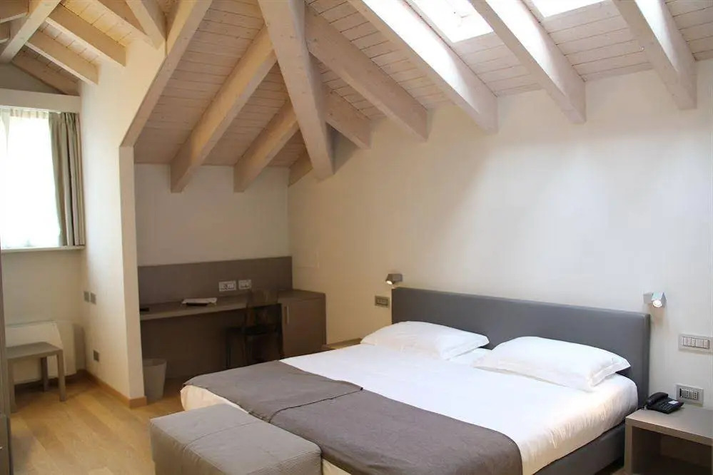 Hotel Di Varese