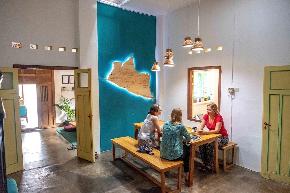 Snooze Guesthouse Yogyakarta - Hostel
