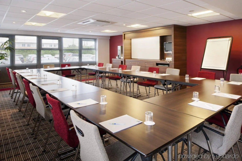Holiday Inn Express East Midlands Airport by IHG