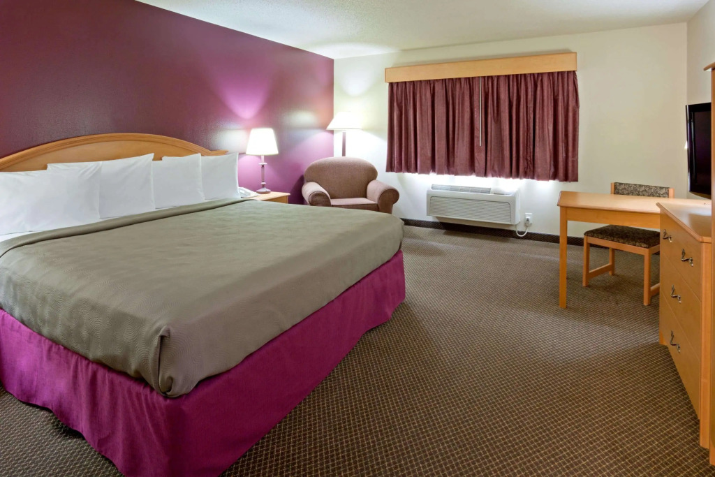 AmericInn by Wyndham Jackson