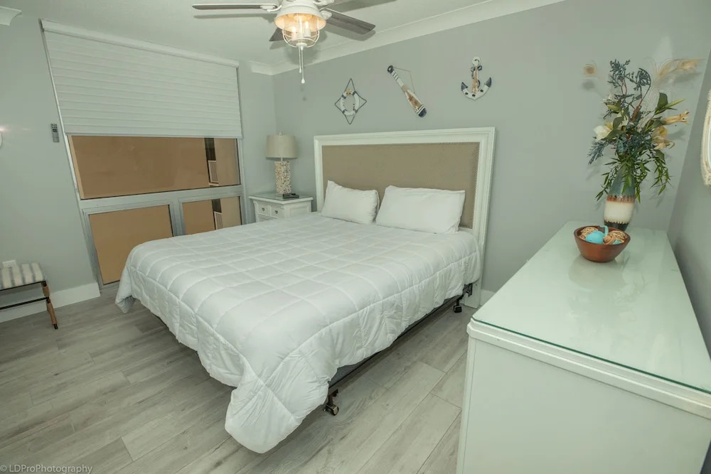 2106 is a Gulf Front 3 bedroom unobstructed views by RedAwning