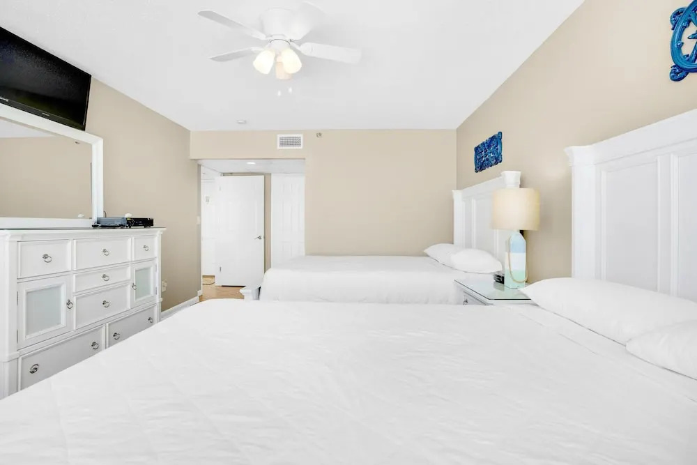 Long Beach Resort 2 603