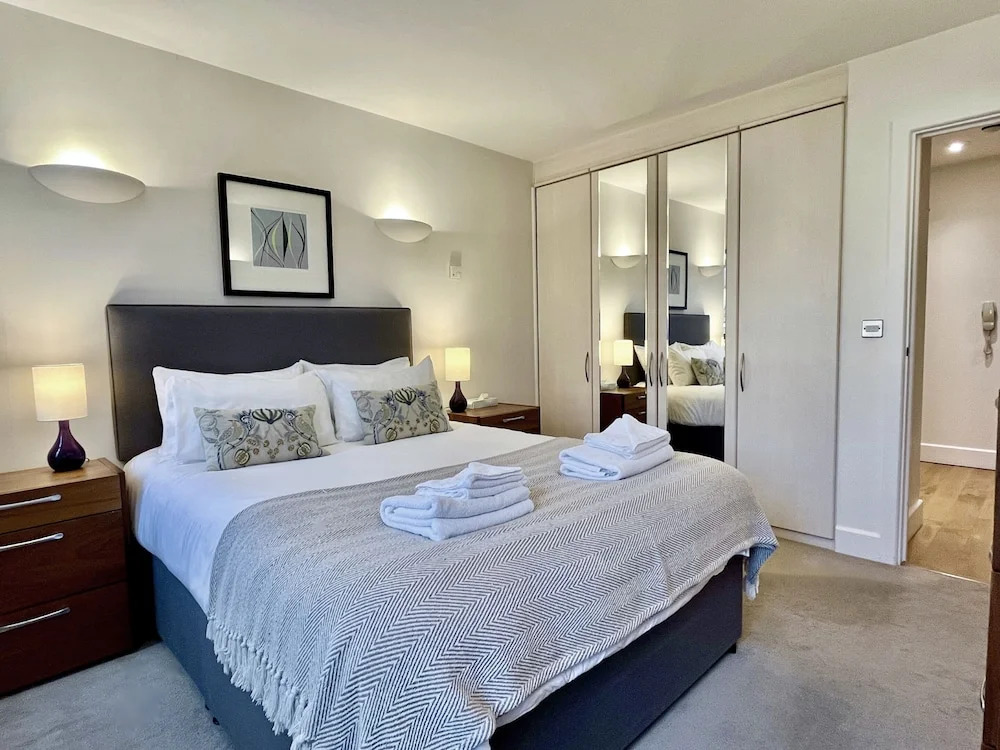 Your Space Apartments - The Hamiltons