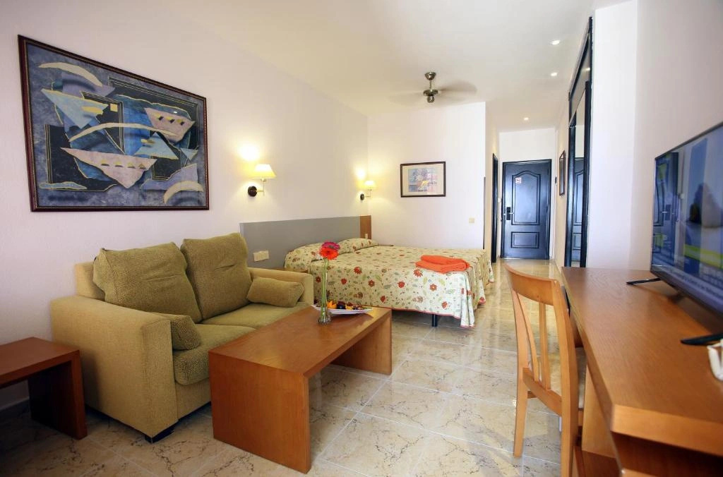 Отель BLUESEA Golden Beach