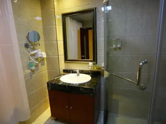 Shui Linglong Movie Hotel (Taiyuan R & F City)
