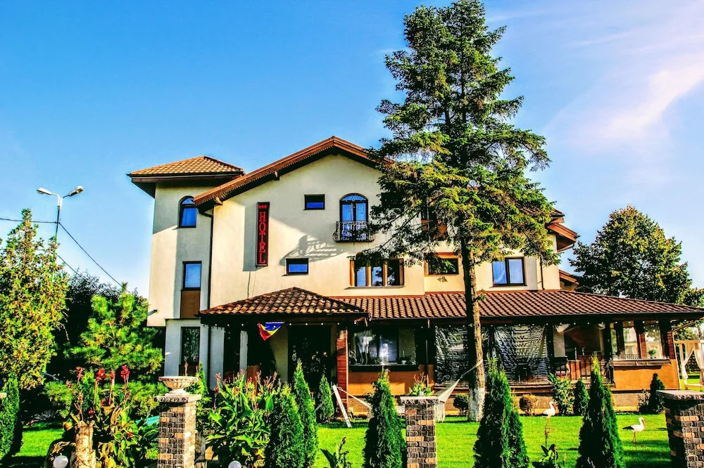 Hotel Doi Taurasi