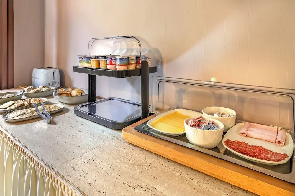 Logis Hotel De La Corniche