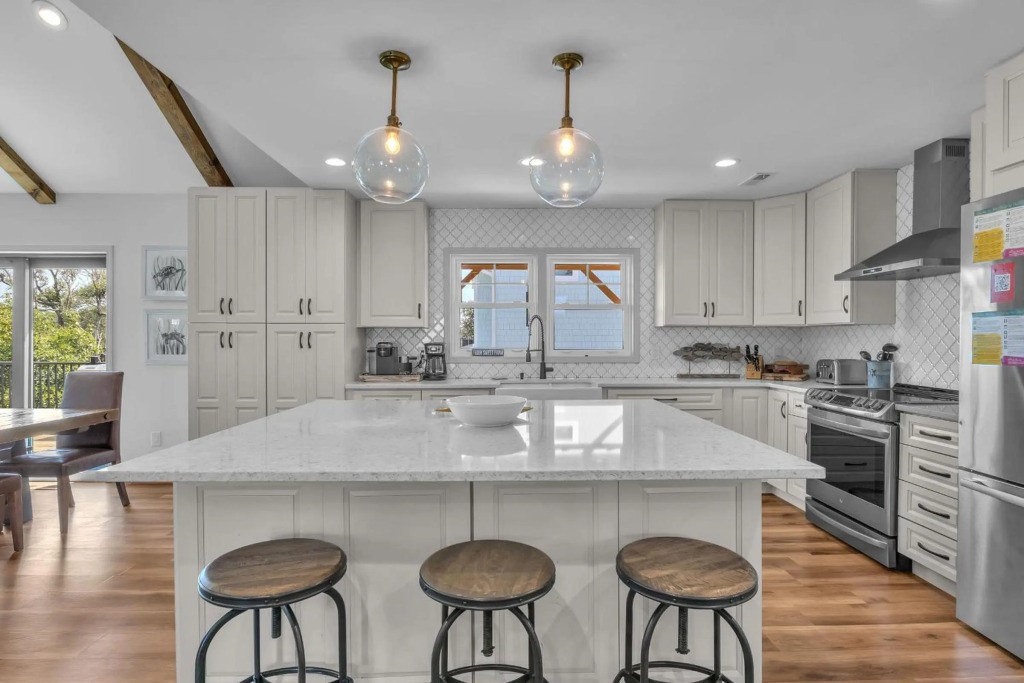 Farmhouse at Turtle Creek by Oak Island Accommodations