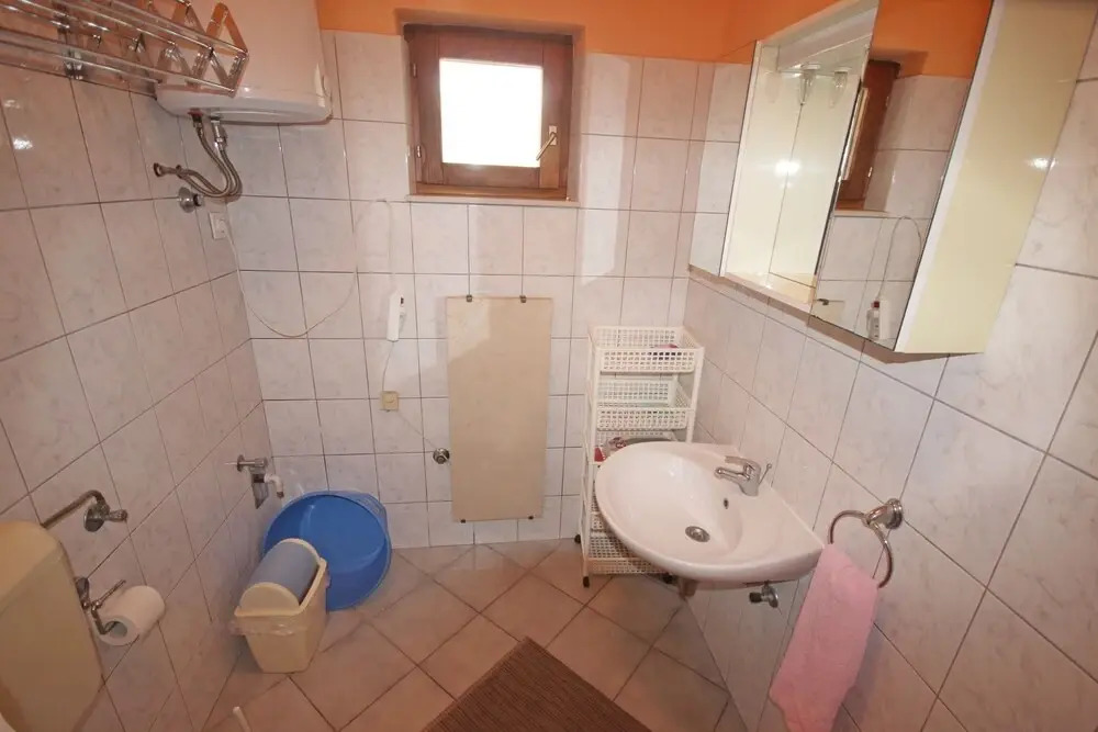 Family Ground Floor Apartment Puntamika