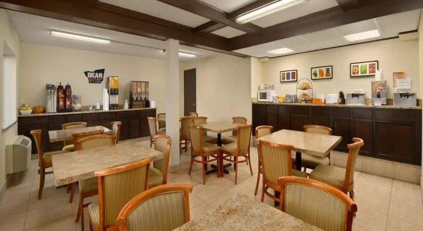 Travelodge Clearwater Central
