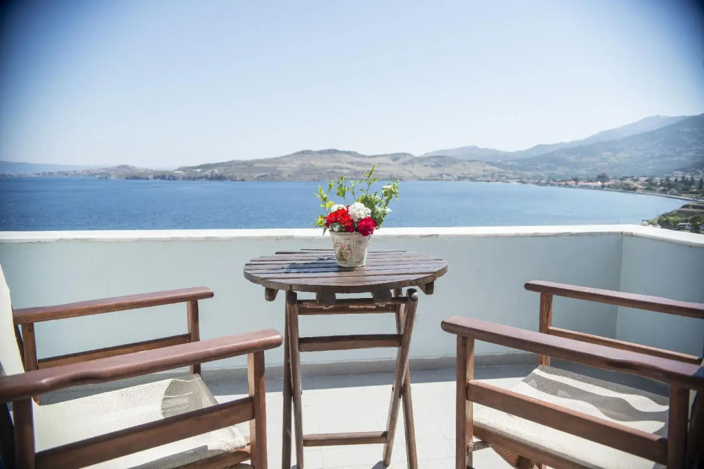 Clara Resort