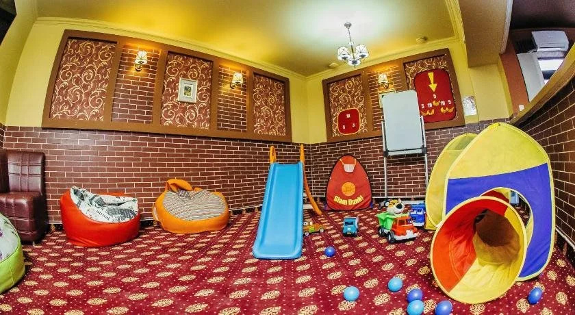 Гостиничный Комплекс Достар