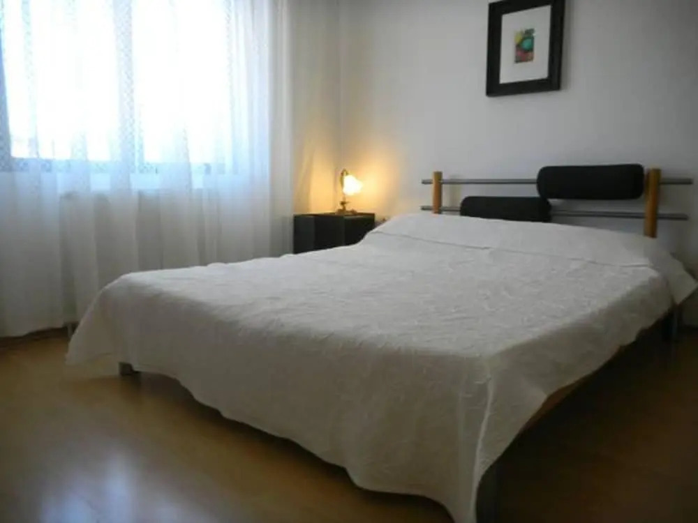Sunny Hill Apartments