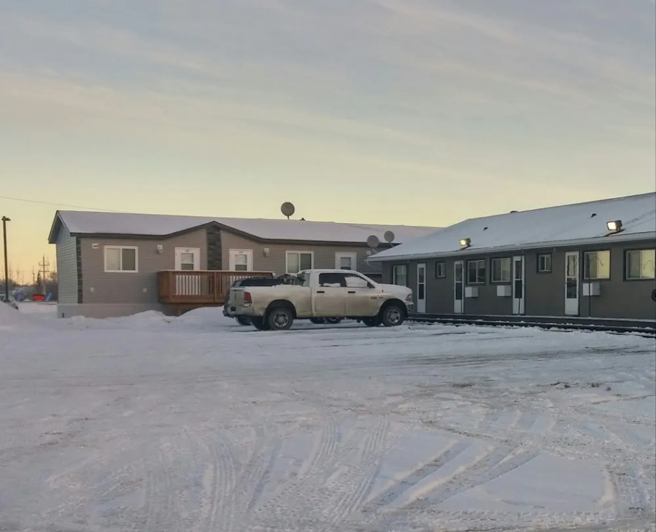 Interlake Motel