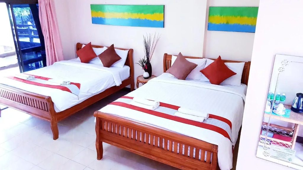 Suanphet Riverview Resort