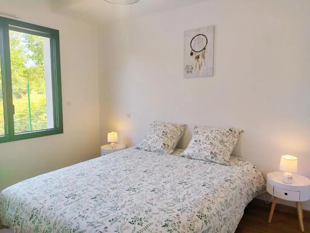 Maison Garbay spacieuse parking jardin