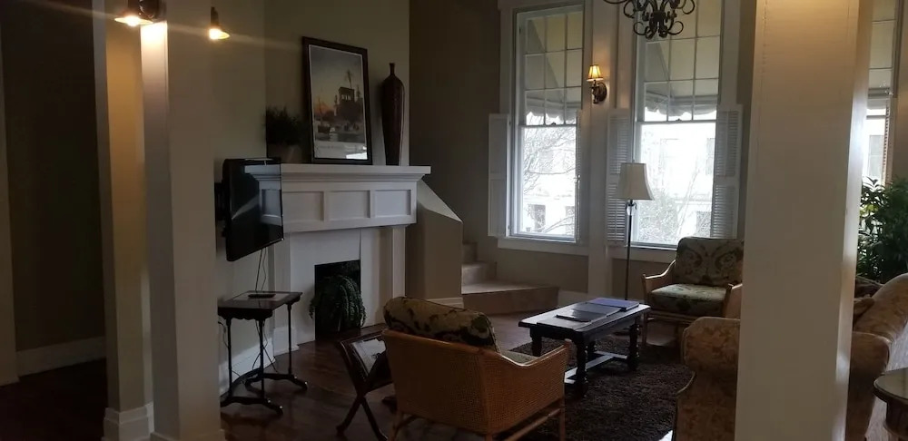 Downtown Guest Quarters Hotel