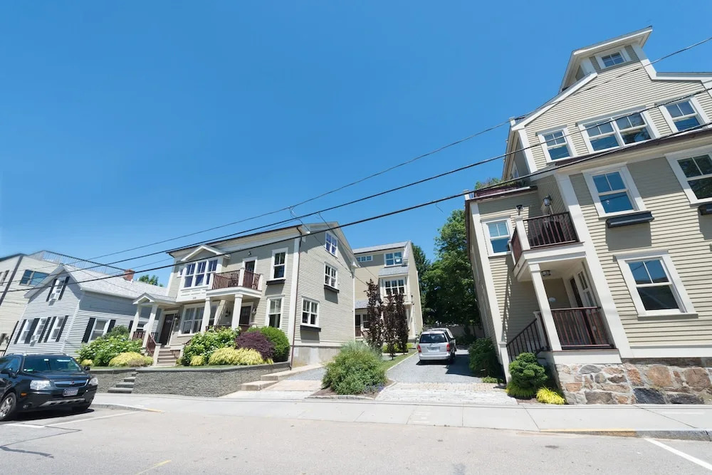 The Newport Lofts - 543 Thames Street