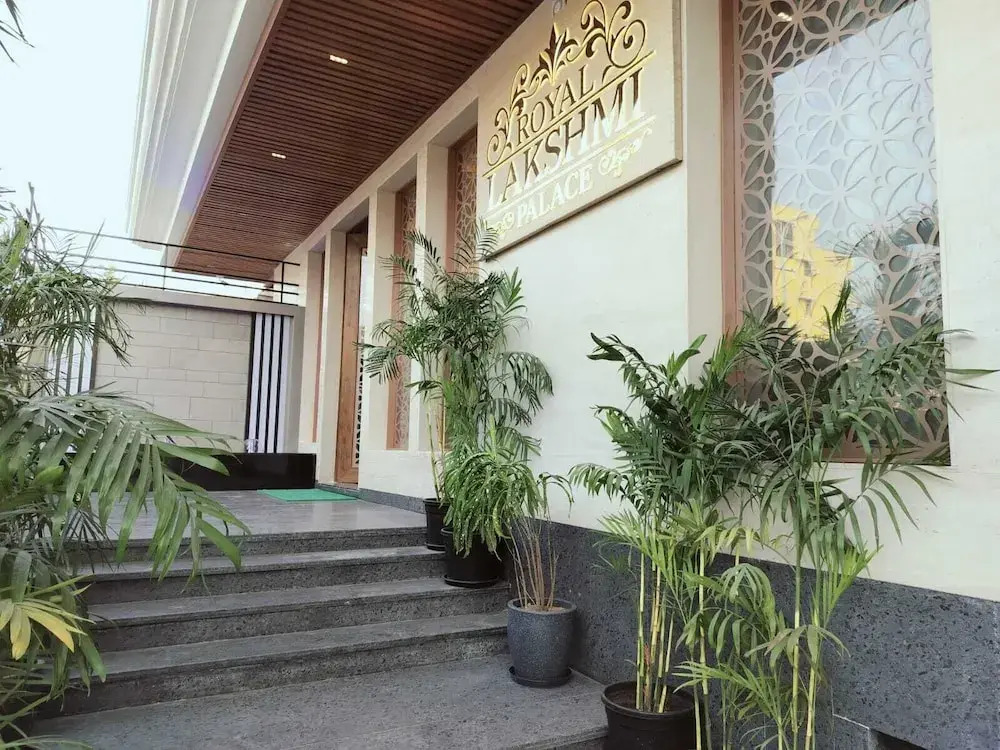 Hotel Royal Lakshmi Palace