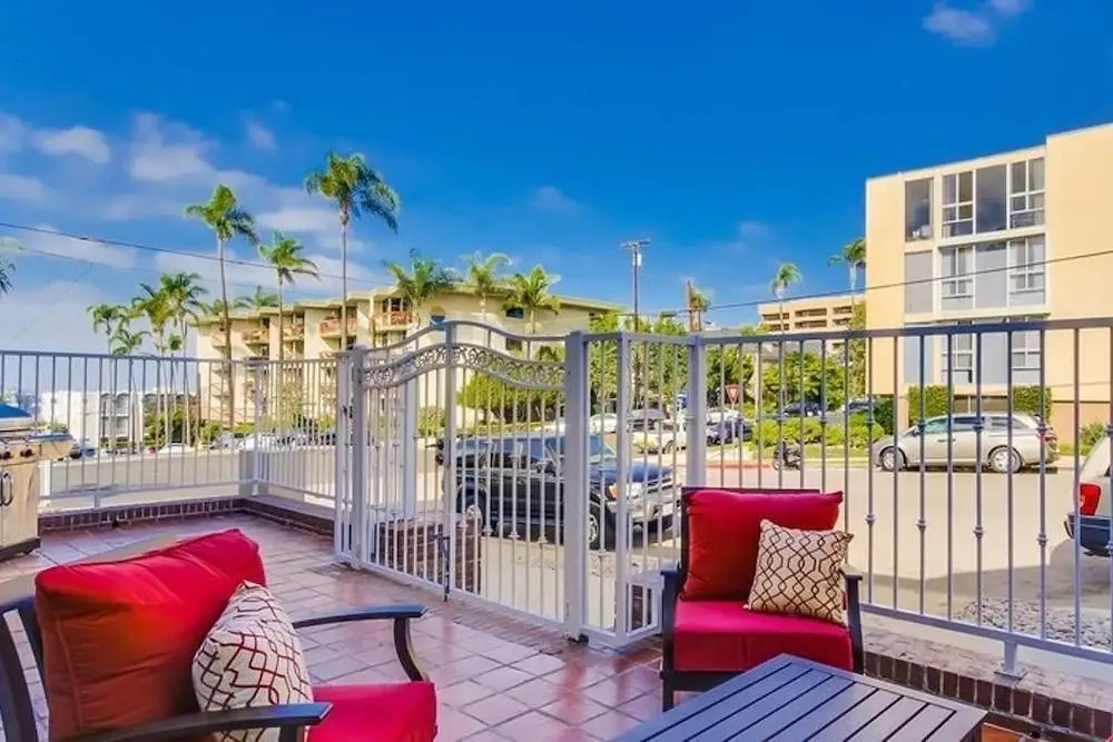 151 West Kalmia Street Executive 2BR
