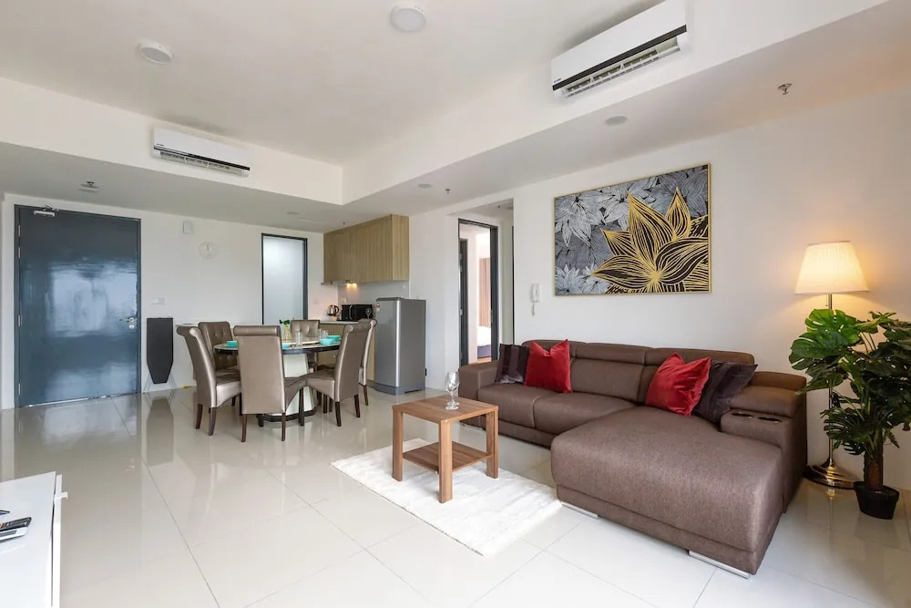 Tropicana 218 Macalister Snooker 3bedrooms by KS