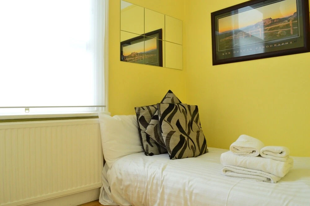 2 Bedroom Apartment In South Clapham