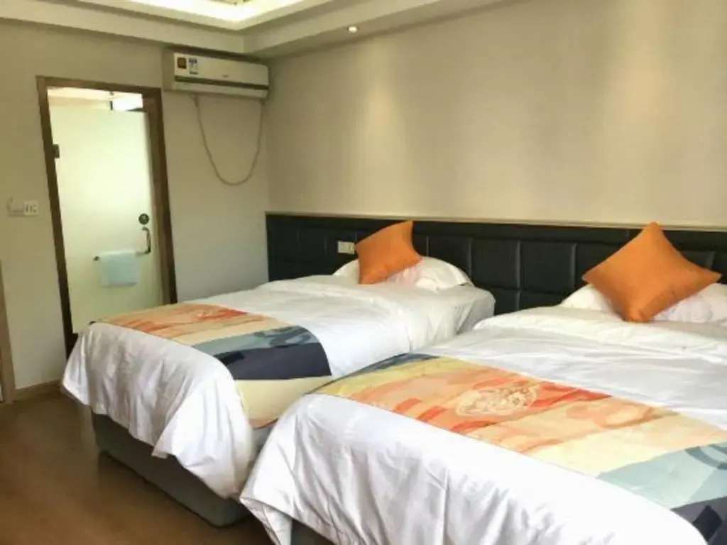 Shell Hotel Shanghai Minhang District Wenjing Road Metro Station