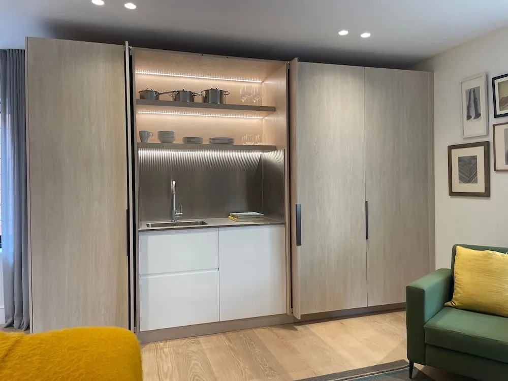 Luxury Suite in Cadogan Square III