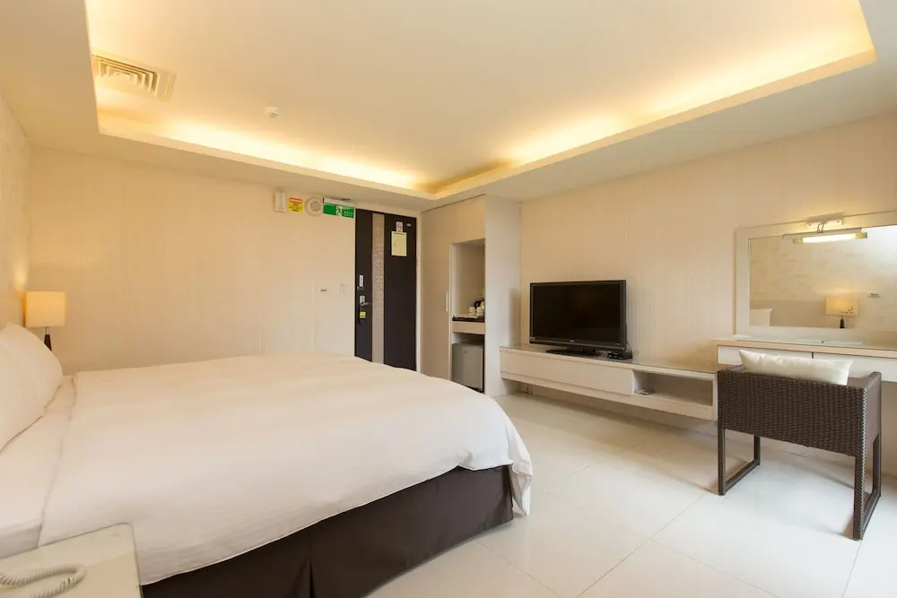 F Hotel - Sanyi - pet-friendly