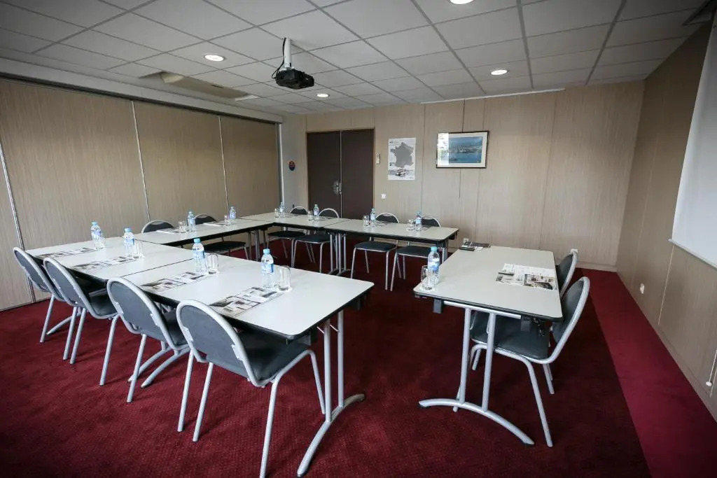 Brit Hotel Rennes Le Castel